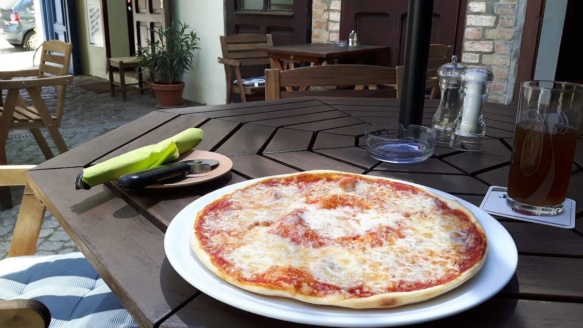 Pizzeria Blaue Grotte-8